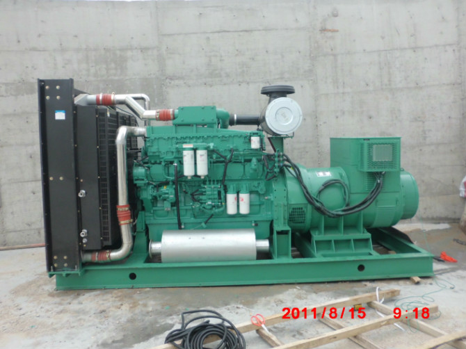 直列六缸四沖程柴油發(fā)電機(jī)組，農(nóng)用機(jī)械理想動(dòng)力！