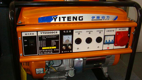 出售5千瓦三相汽油發(fā)電機，小型門市應(yīng)急汽油發(fā)電機