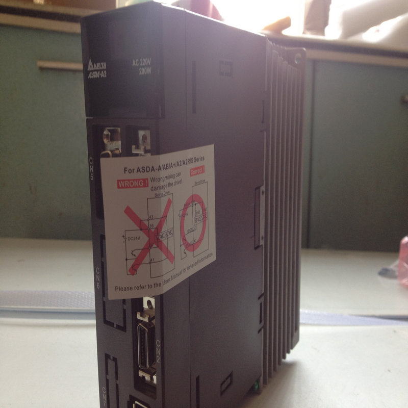 臺(tái)達(dá)伺服電機(jī)ECMA-L1221FRS全新原裝現(xiàn)貨
