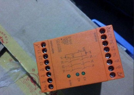DOLD EC9621.82 DC24V 0,001-9,999S