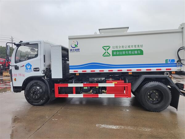 新能源黃牌泔水車混動(dòng)泔水車大圖