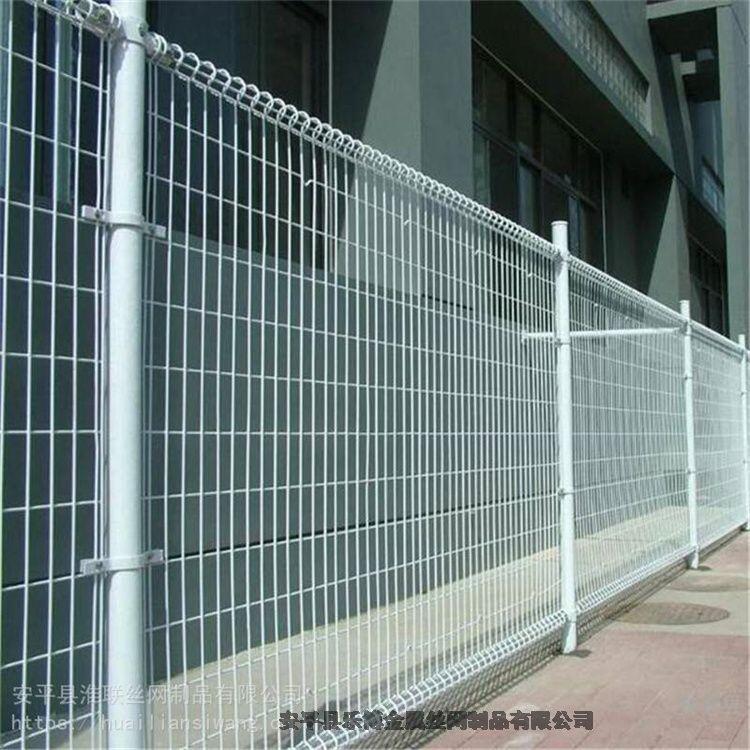 河北雙邊護(hù)欄網(wǎng)廠家供應(yīng)江蘇新型體育護(hù)欄網(wǎng)南京組裝式體育護(hù)網(wǎng)