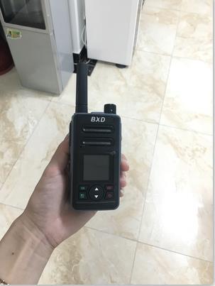 山東德州濱州物流用6000公里公網(wǎng)插卡對講機(jī)T668S