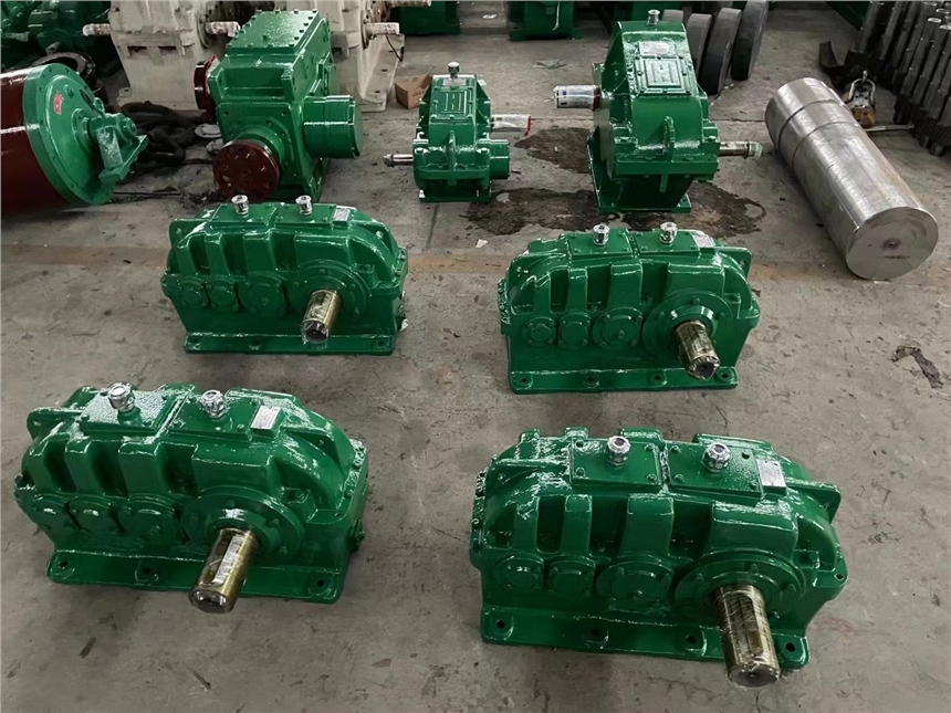 廠家直銷ZSY160-28-III硬齒面減速機