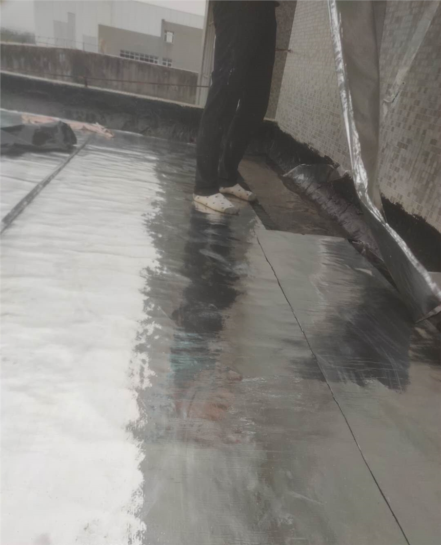 珠海香洲彩鋼瓦防水補(bǔ)漏公司